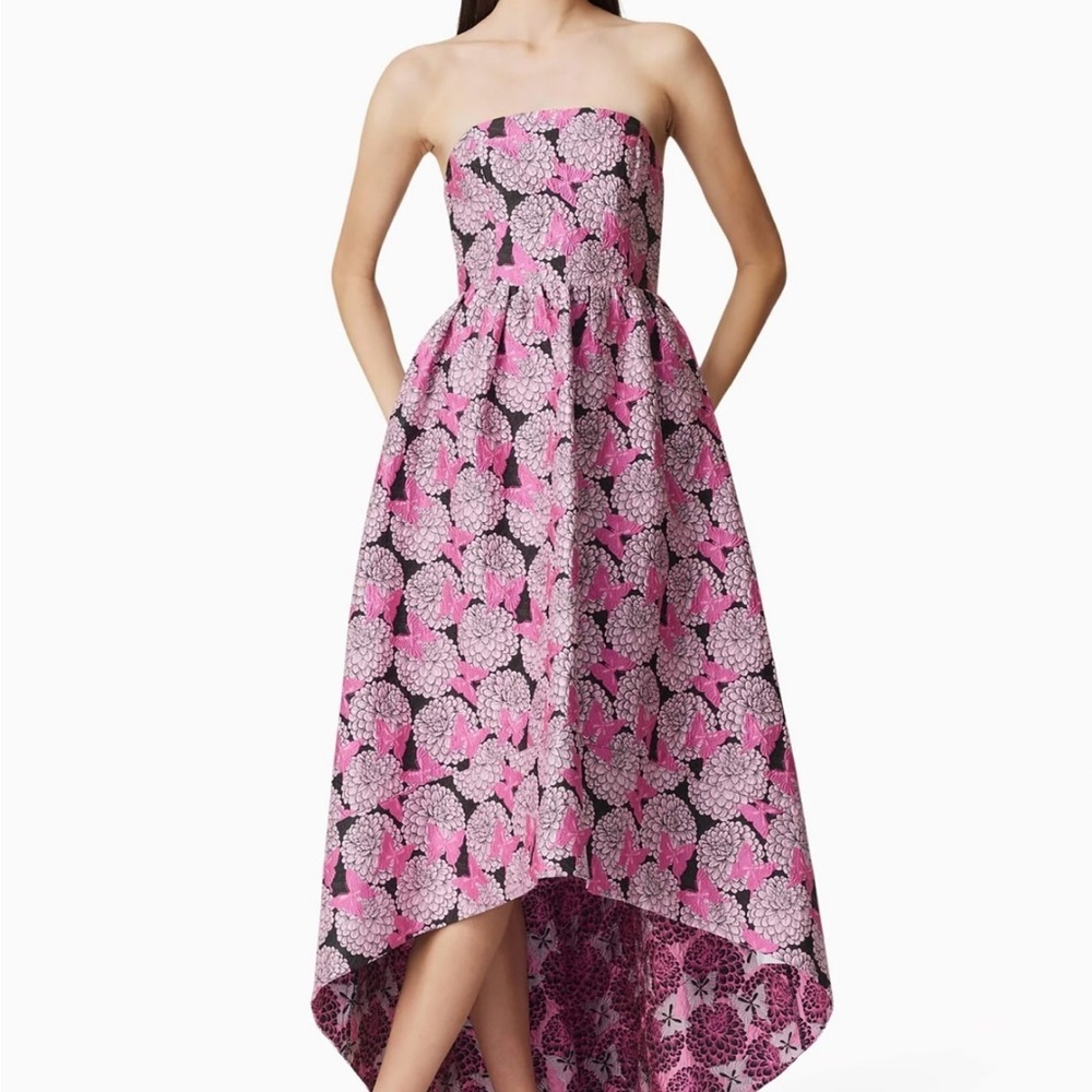 Elliatt Aimee Strapless Gown in Pink - Picture 4 of 6